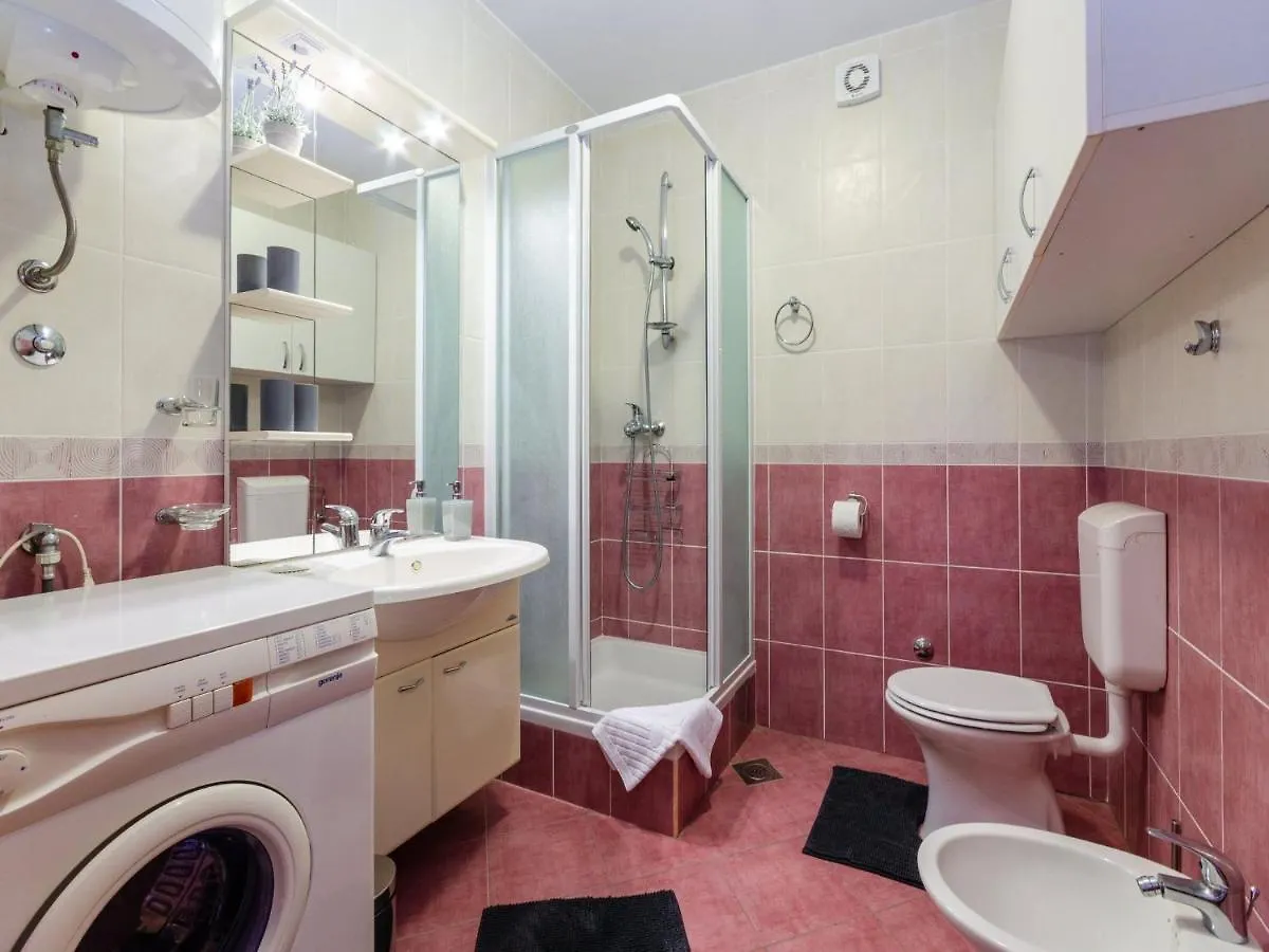Apartment Nenad Dramalj