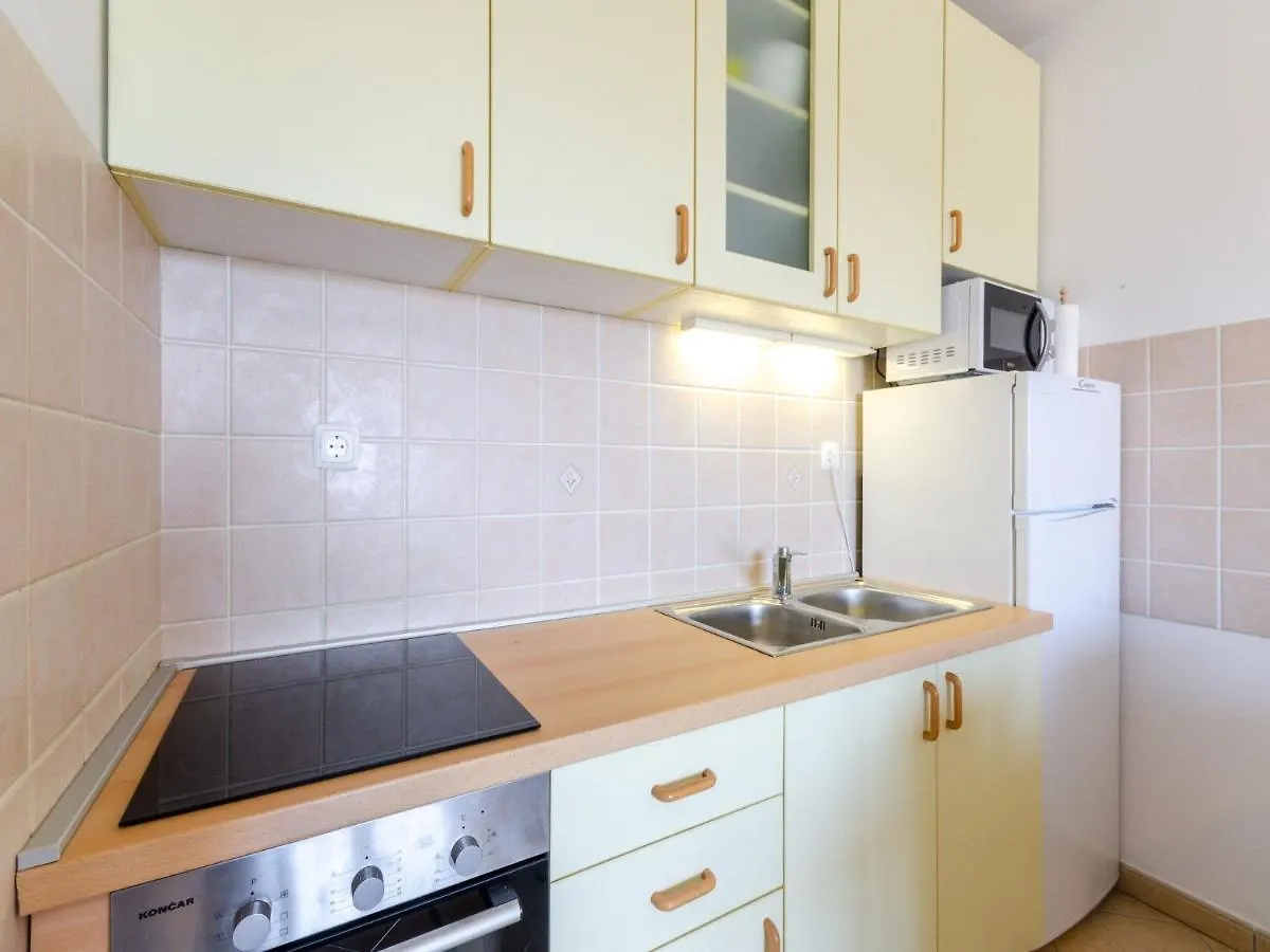 Apartment Nenad Dramalj 0*,