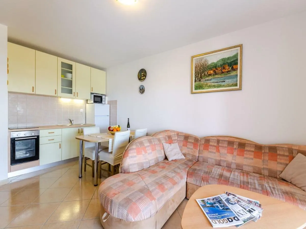 Apartment Nenad Dramalj 0*,  Croatia